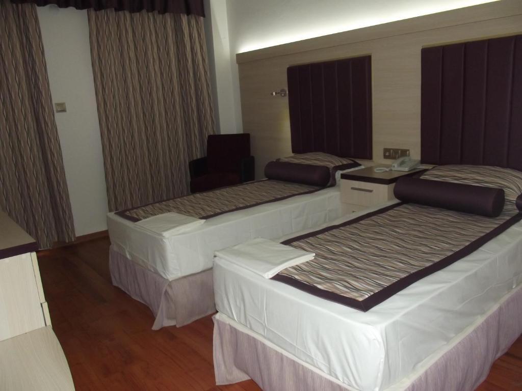 Bronze Hotel Gümbet Pokoj fotografie