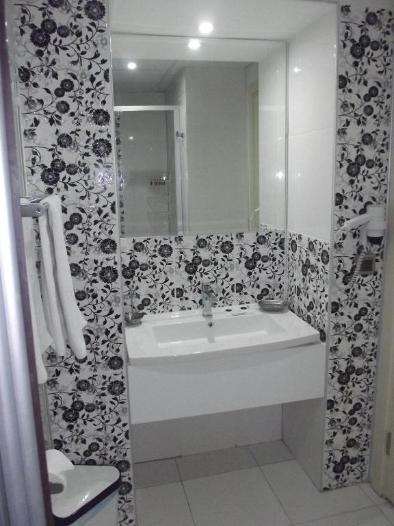 Bronze Hotel Gümbet Pokoj fotografie